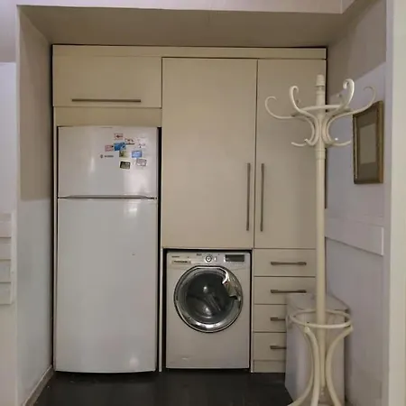 Isiklar Caddesinde 2+1