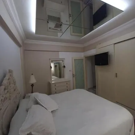 Apartmán Isiklar Caddesinde 2+1 *